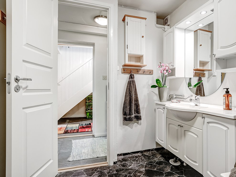 Utbyggnad av badrum med varmepump Bromma Olovslund